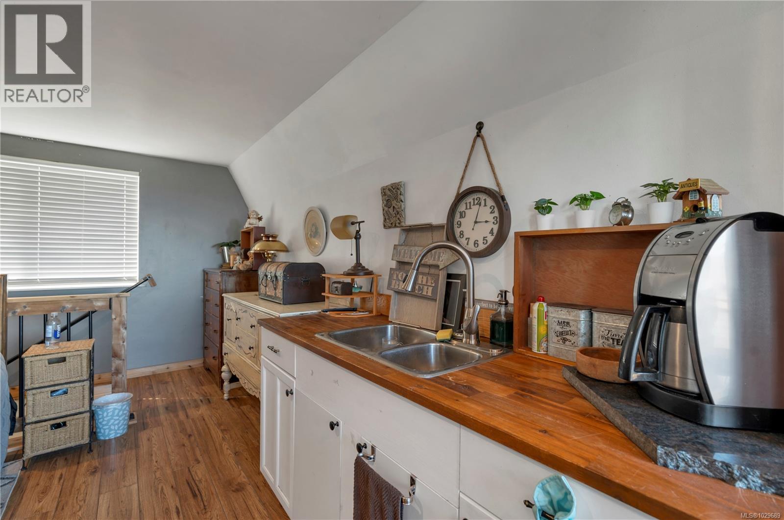 4005 Island Hwy S, Campbell River