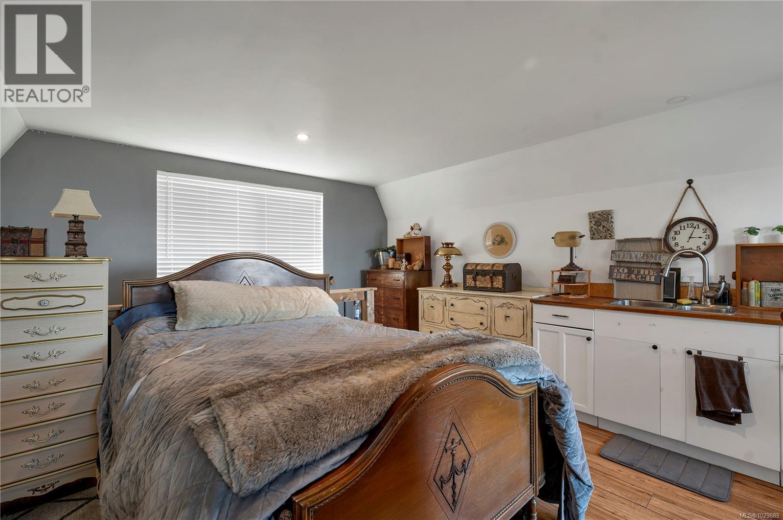 4005 Island Hwy S, Campbell River