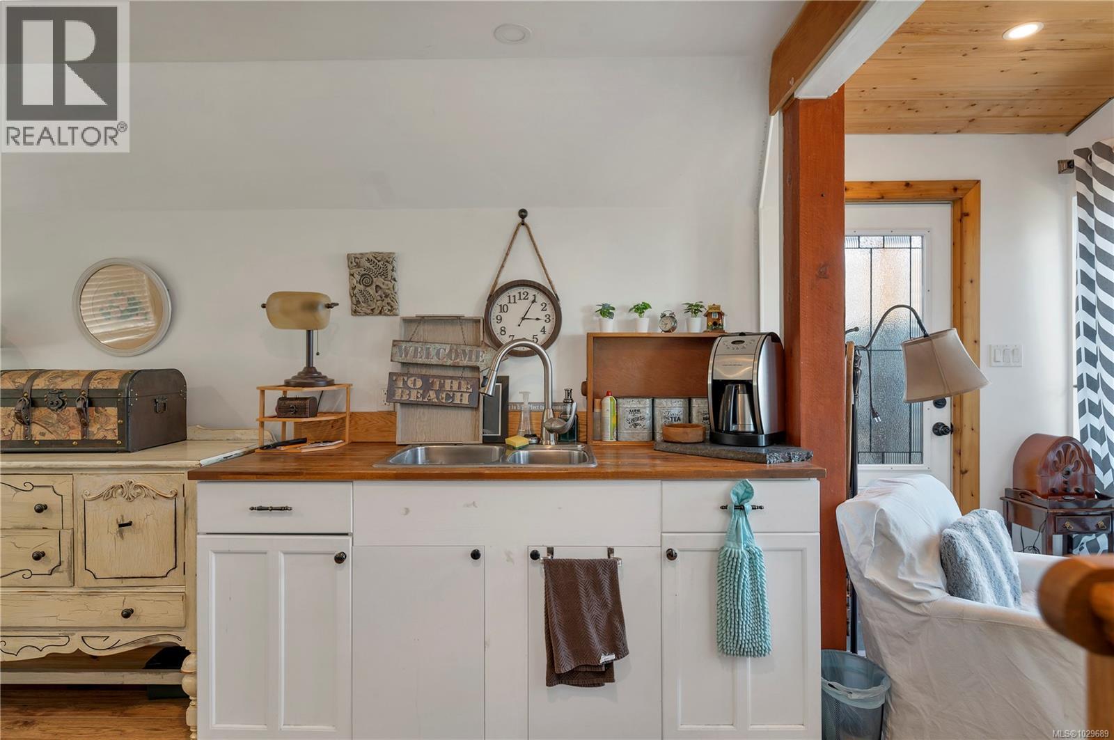 4005 Island Hwy S, Campbell River