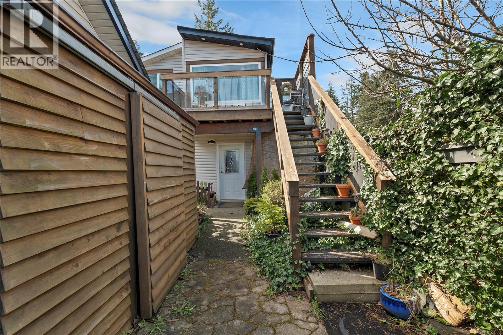 4005 Island Hwy S, Campbell River