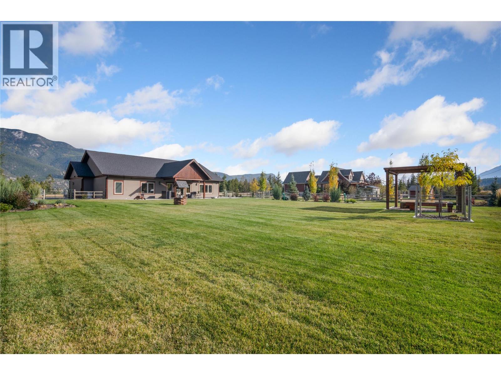 6909 Columbia Ridge Drive, Fairmont Hot Springs