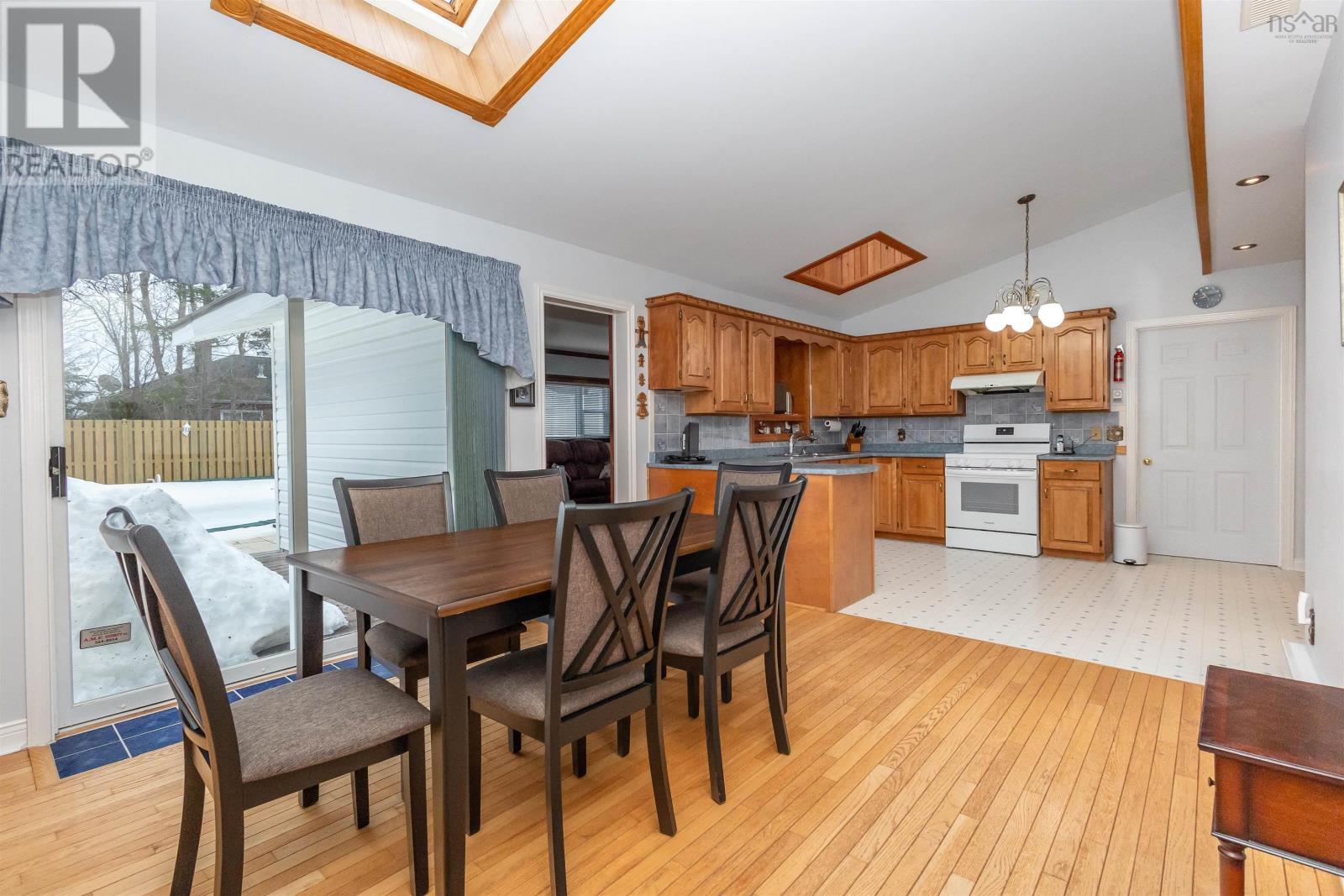 234 RIVERVIEW DRIVE - 10