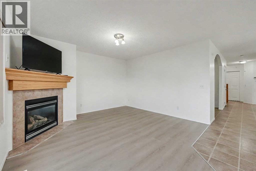 12 TARAWOOD GROVE NE - 20