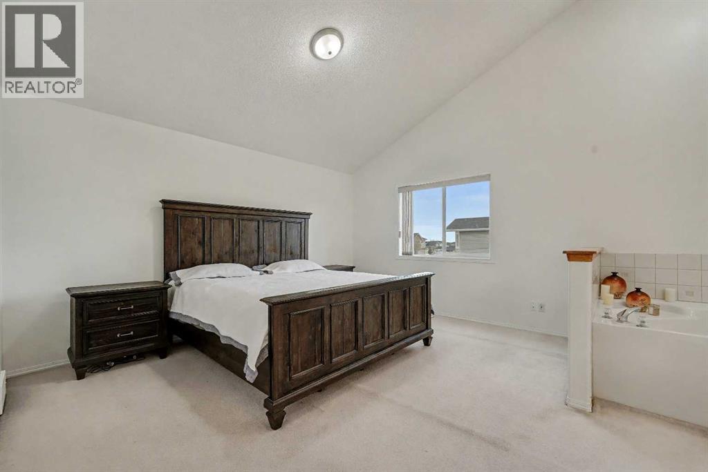 12 TARAWOOD GROVE NE - 33