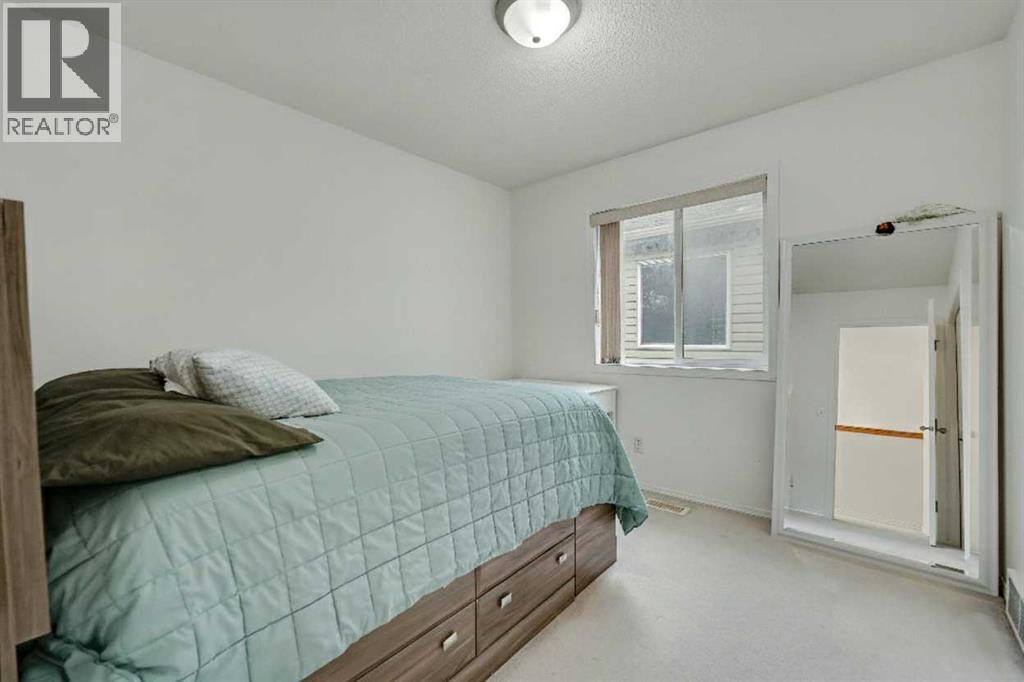 12 TARAWOOD GROVE NE - 41