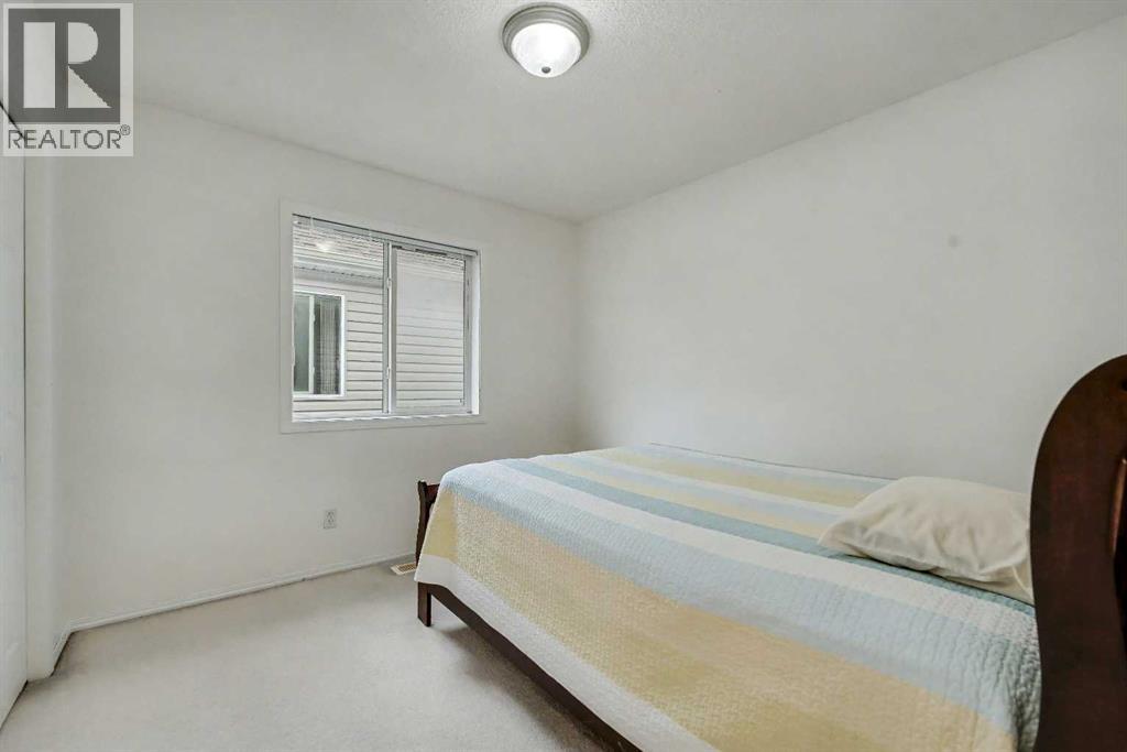 12 TARAWOOD GROVE NE - 40