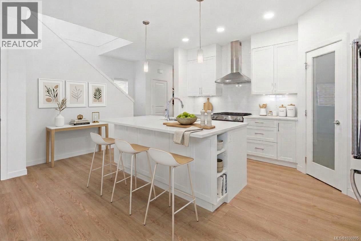 3365 Sandpiper St, Colwood