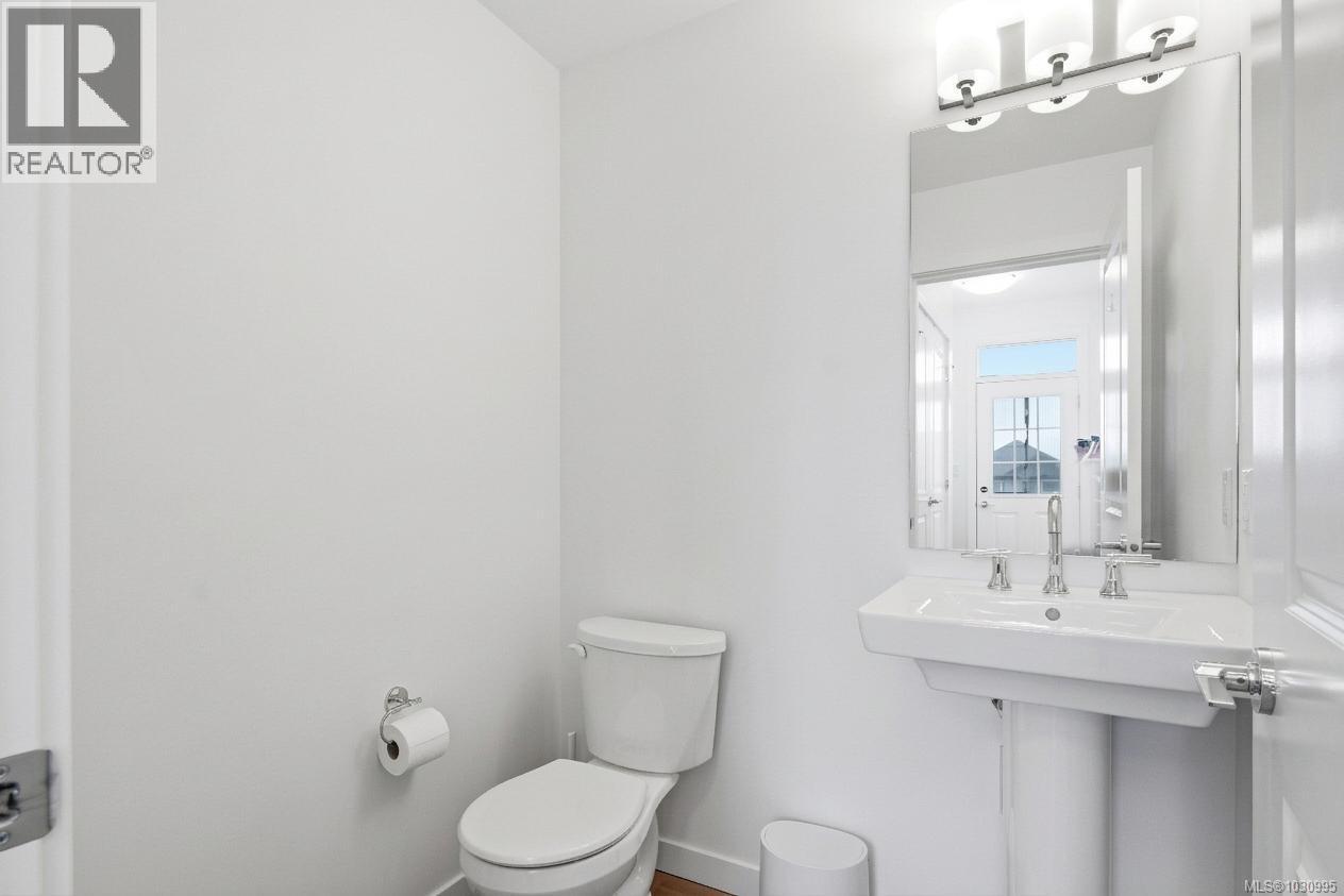 3365 Sandpiper St, Colwood