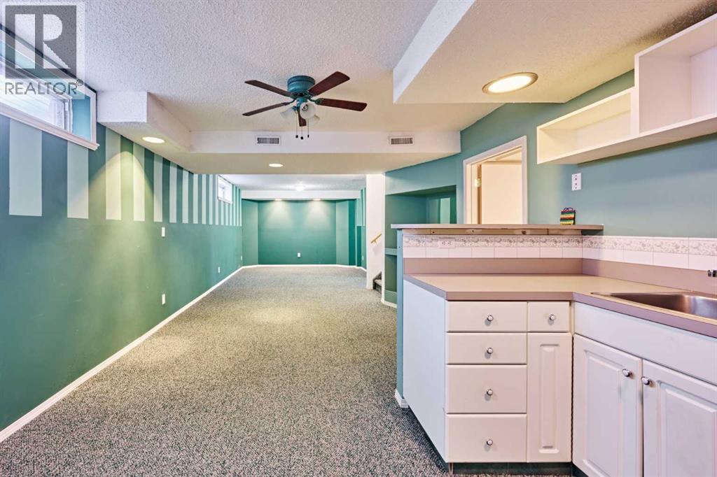 Single Family House for Sale in  Harvest Hills Drive NE Harvest Hills Calgary 