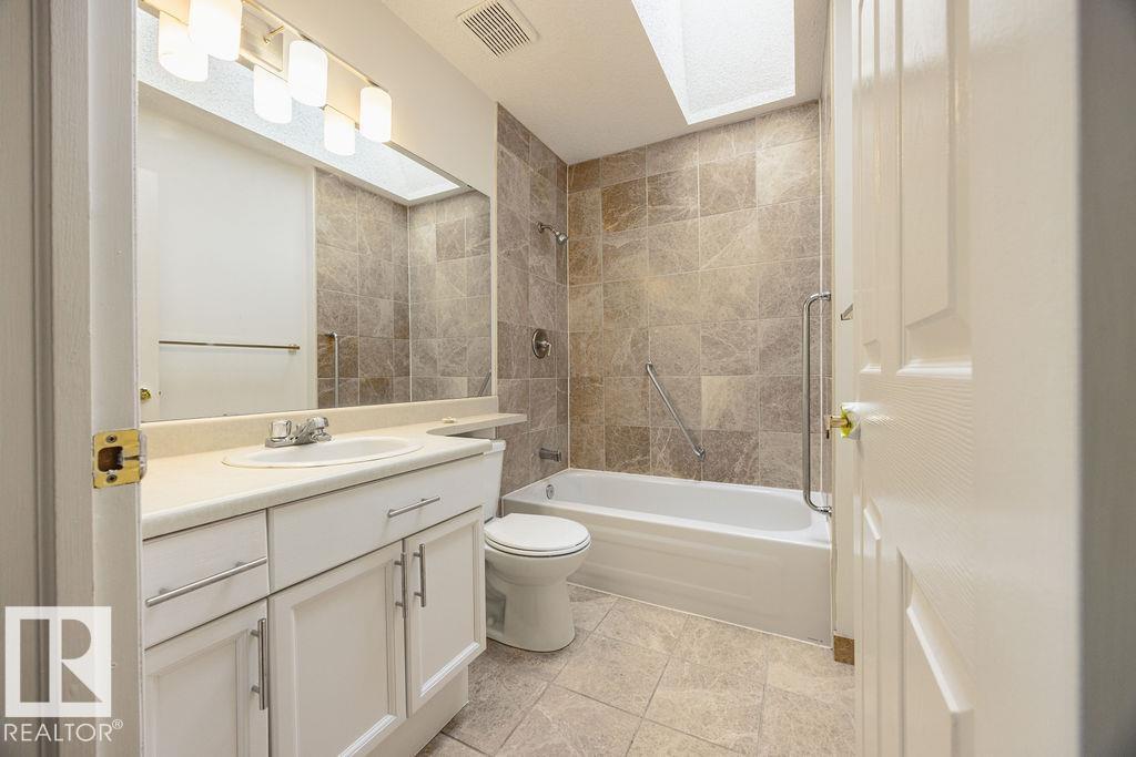 #7 11718 97 ST NW, Edmonton