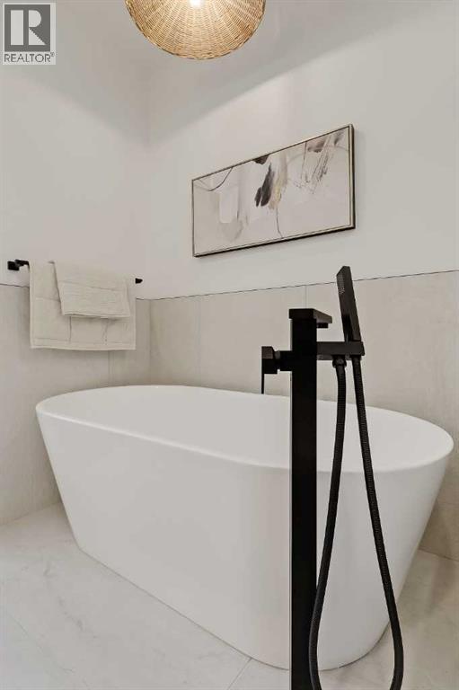 Single Family House for Sale in   Avenue NW Mount Pleasant Calgary 