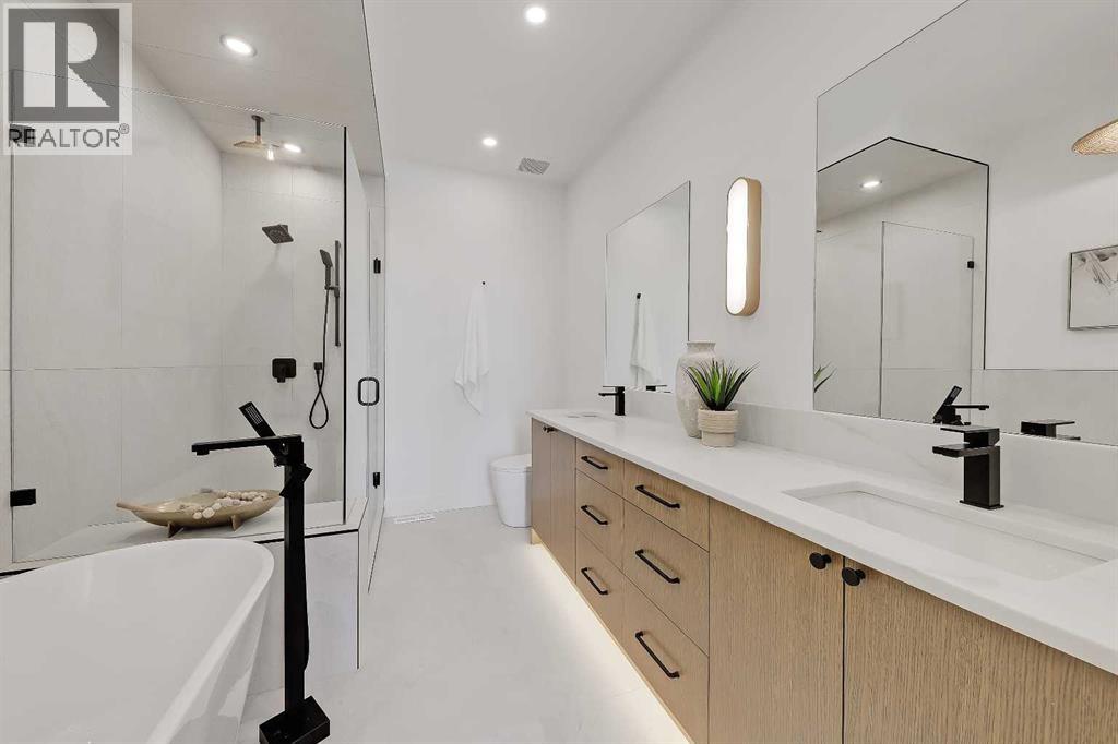 Single Family House for Sale in   Avenue NW Mount Pleasant Calgary 