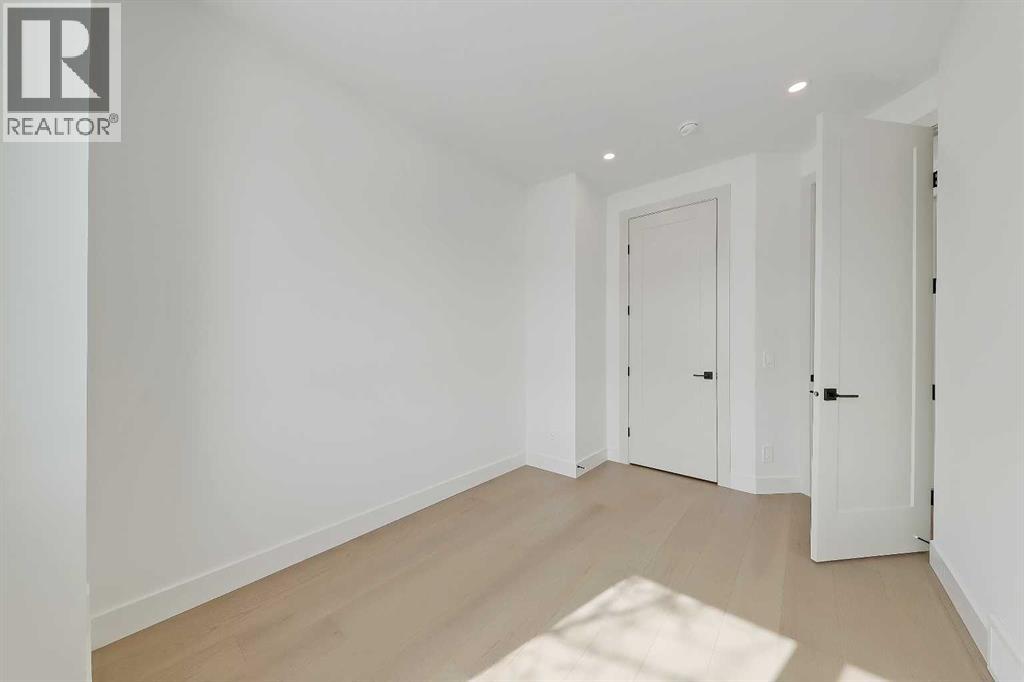 Single Family House for Sale in   Avenue NW Mount Pleasant Calgary 