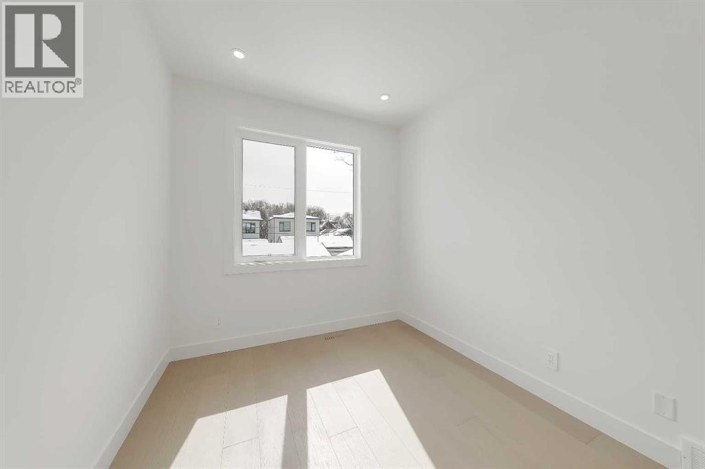 Single Family House for Sale in   Avenue NW Mount Pleasant Calgary 