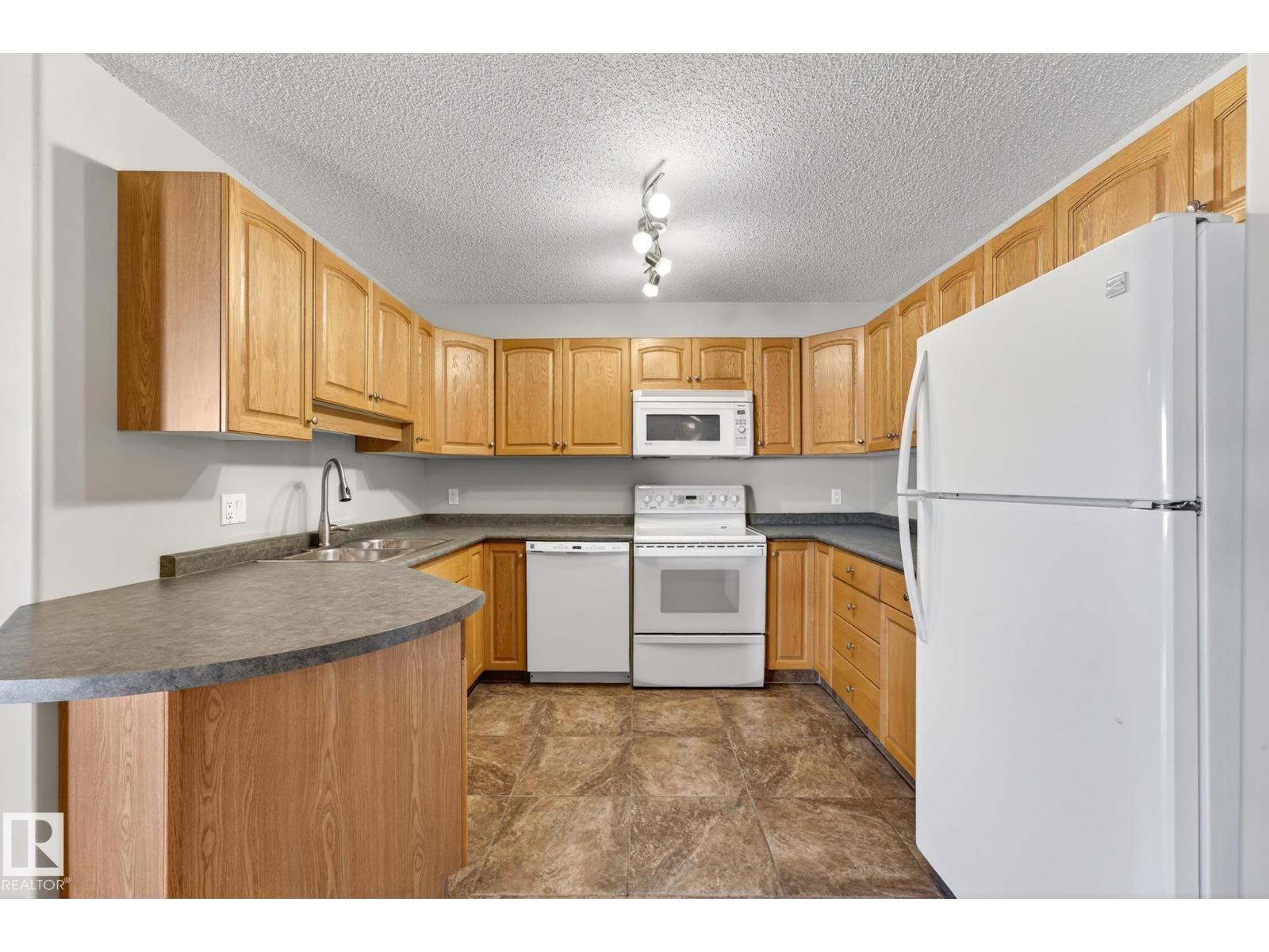 #120 13635 34 ST NW, Edmonton