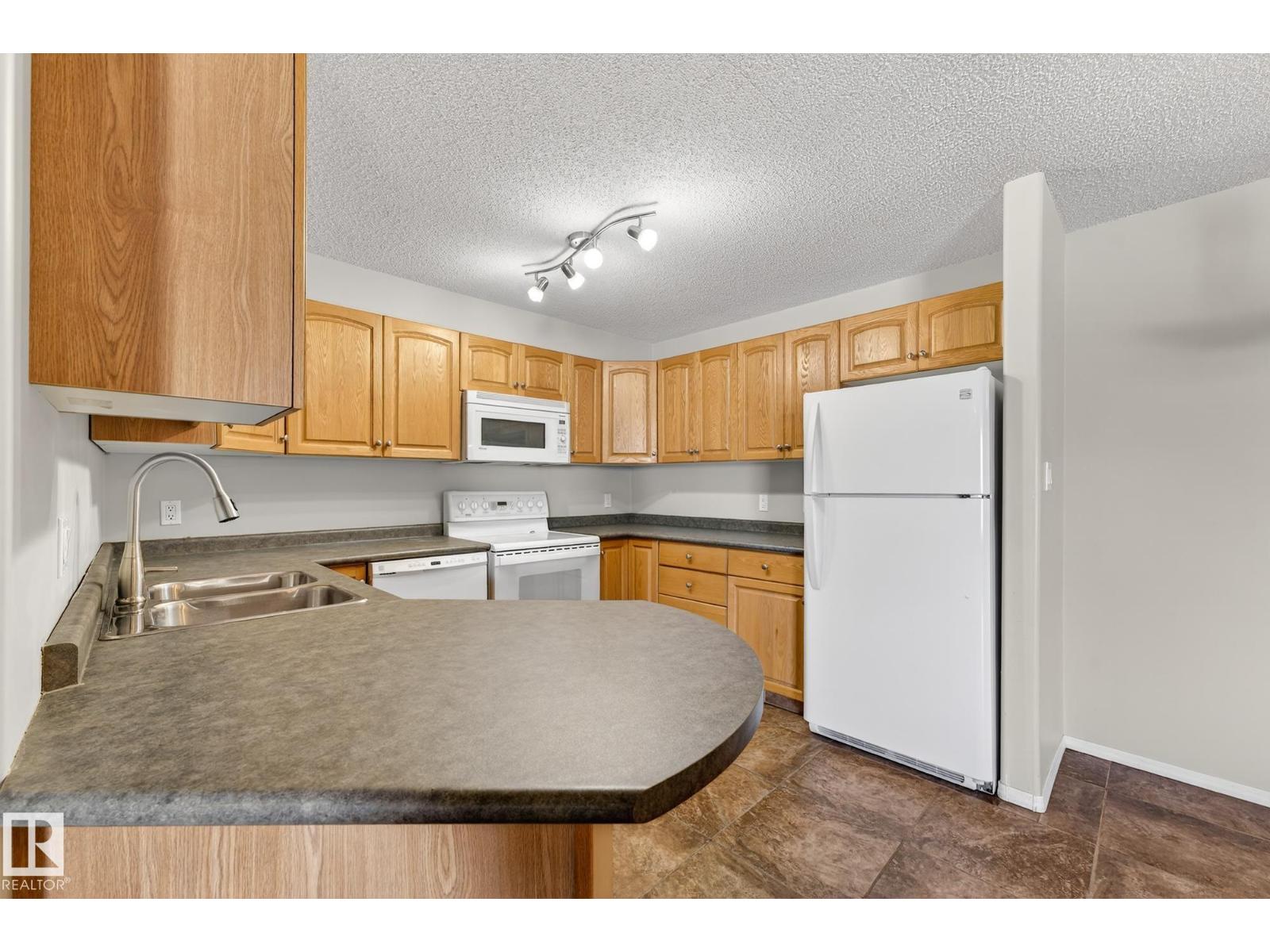 #120 13635 34 ST NW, Edmonton