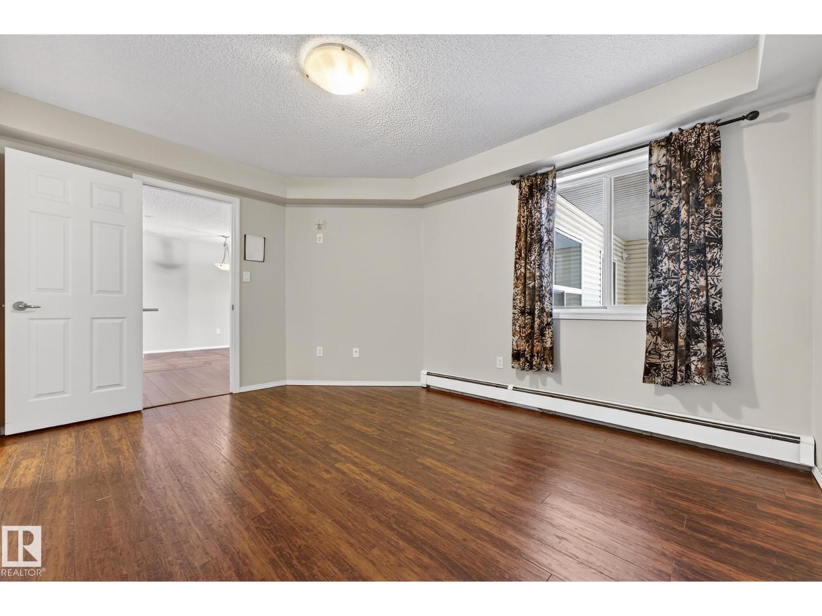 #120 13635 34 ST NW, Edmonton