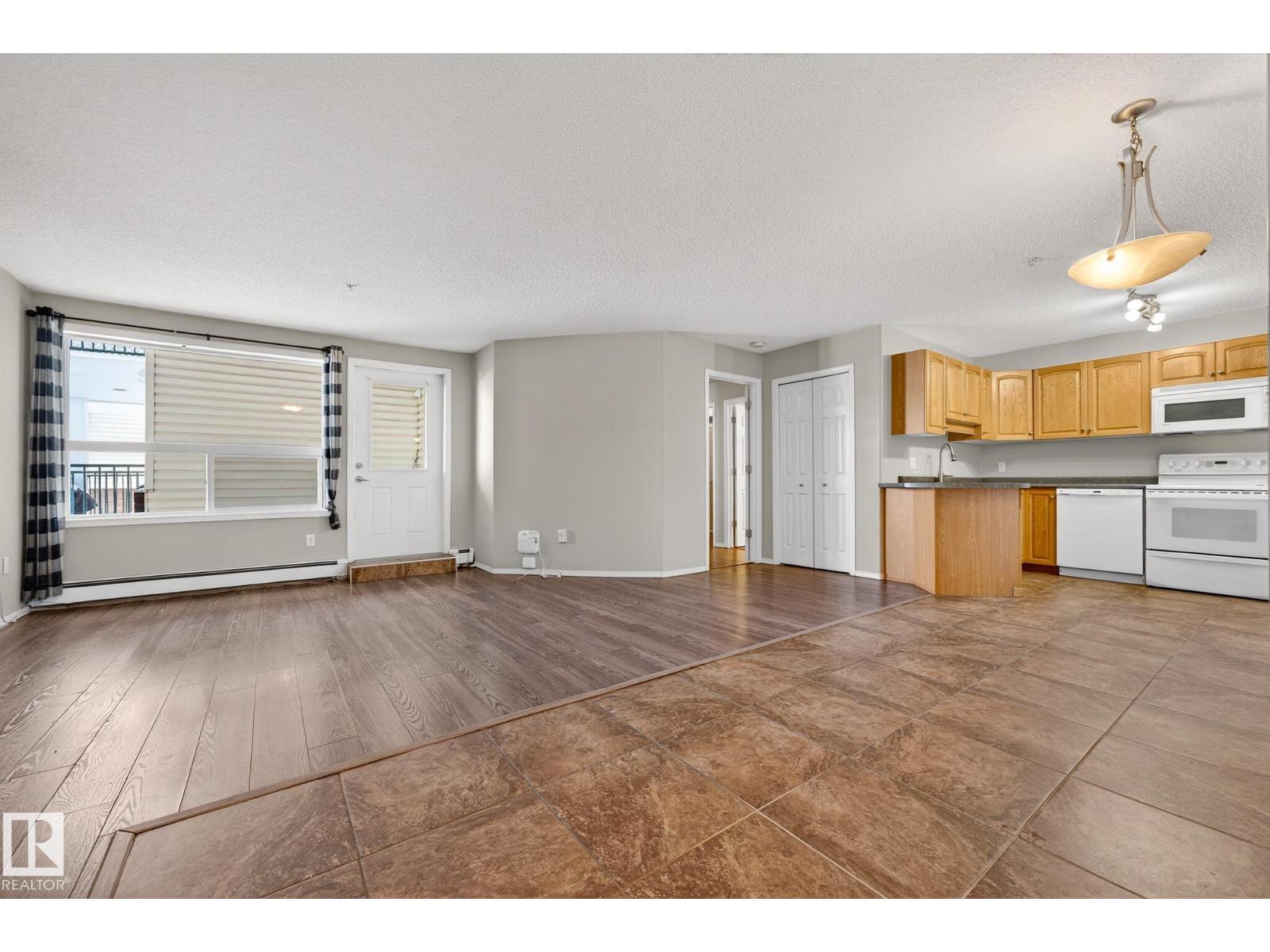 #120 13635 34 ST NW, Edmonton