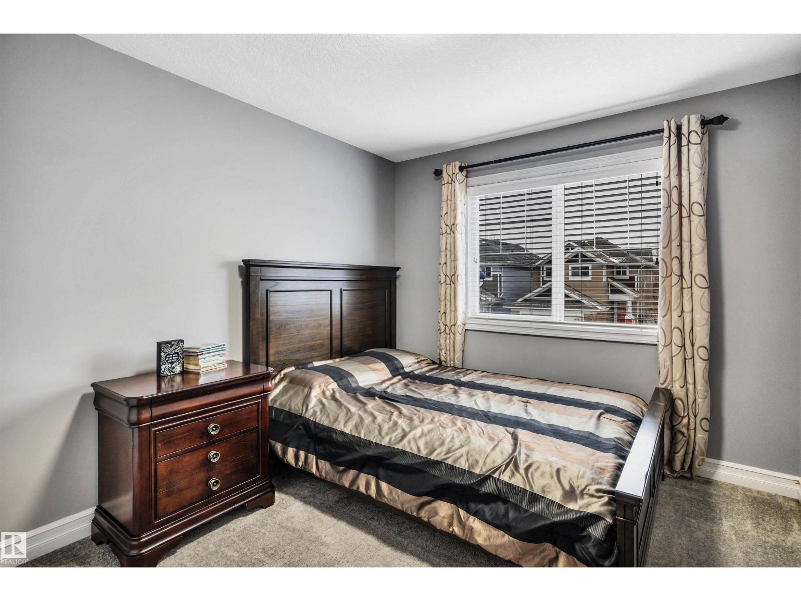 7728 18 AV SW, Edmonton