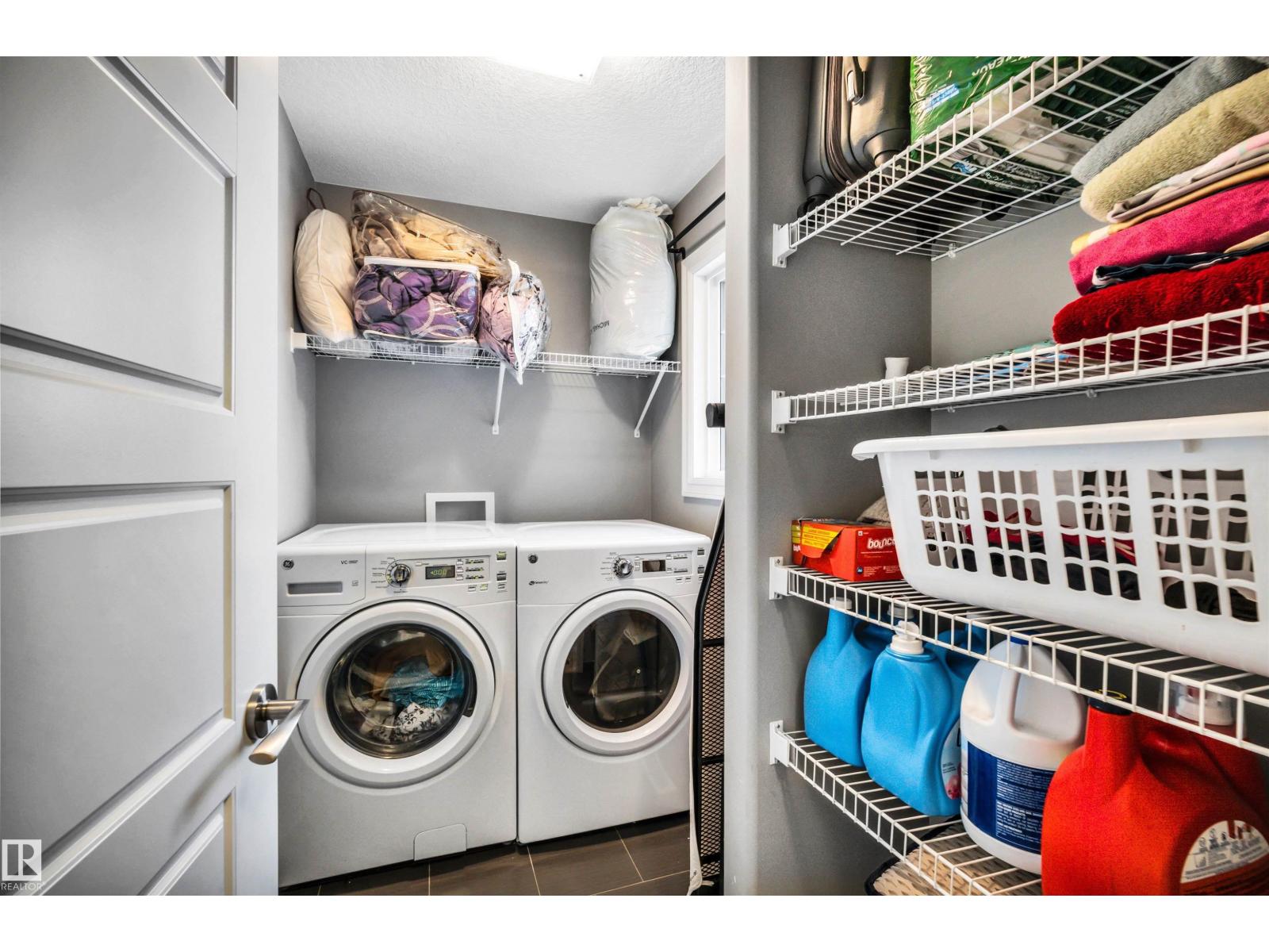 7728 18 AV SW, Edmonton