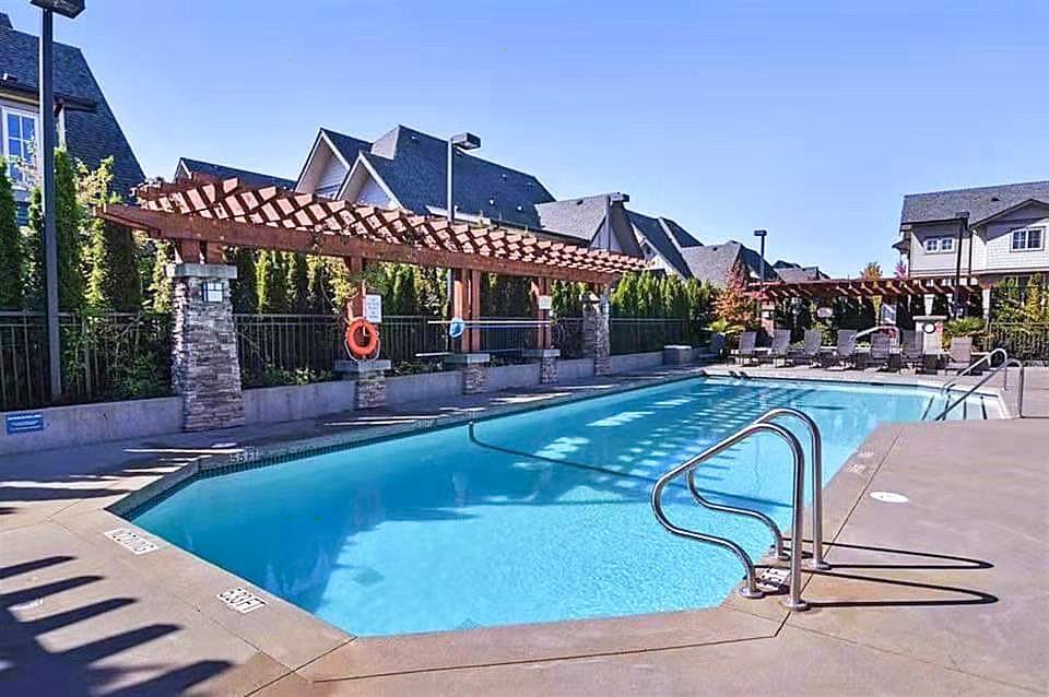 208 2450 161A STREET, Surrey