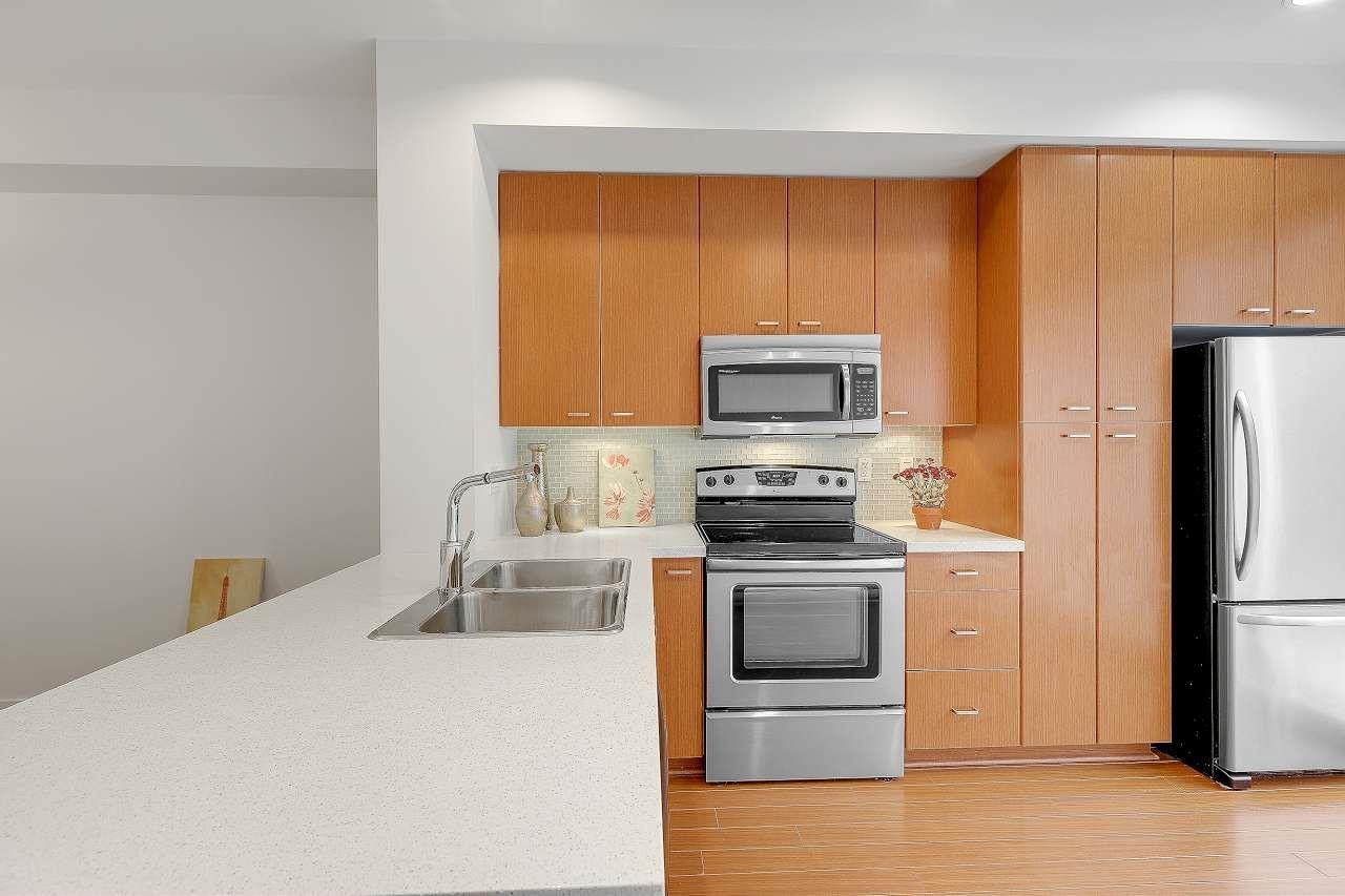 208 2450 161A STREET, Surrey