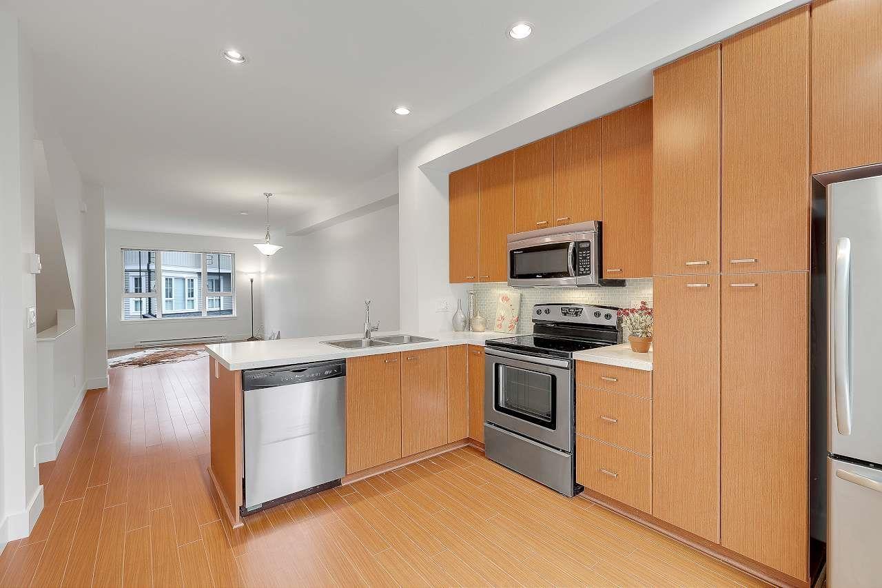 208 2450 161A STREET, Surrey