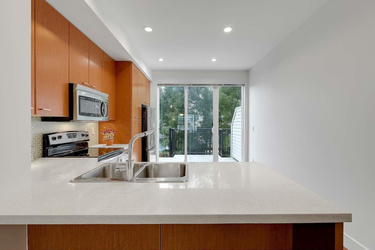 208 2450 161A STREET, Surrey