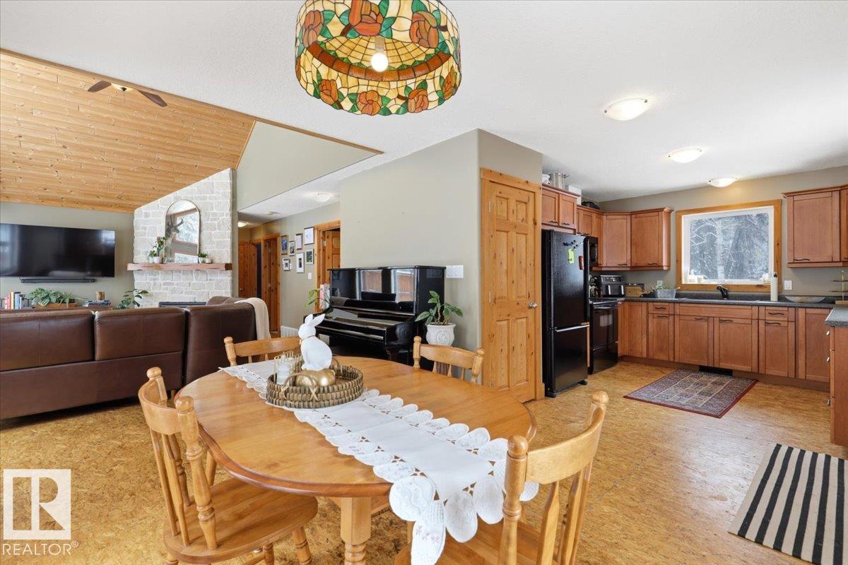 #2090 2001 TWP RD, Rural Leduc County