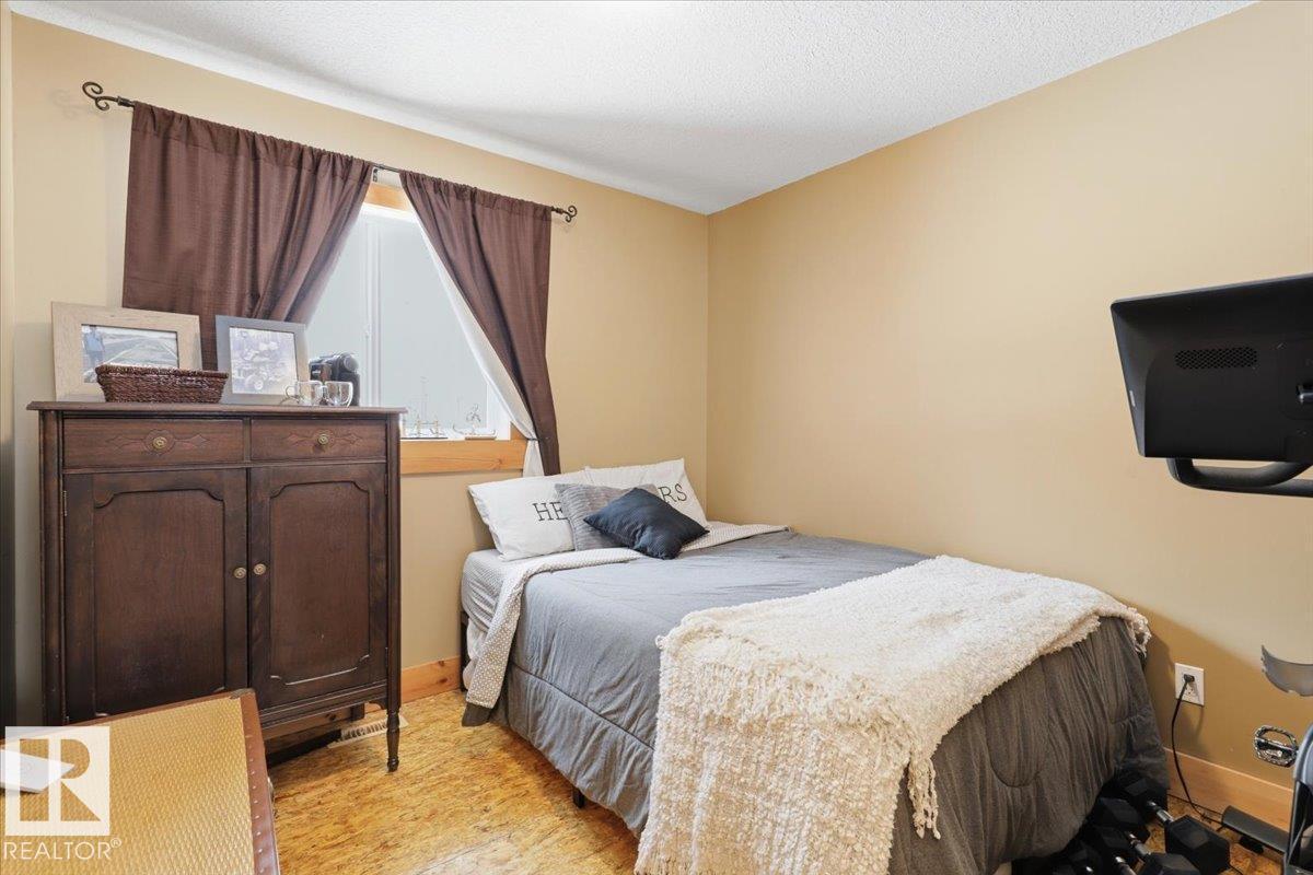 #2090 2001 TWP RD, Rural Leduc County