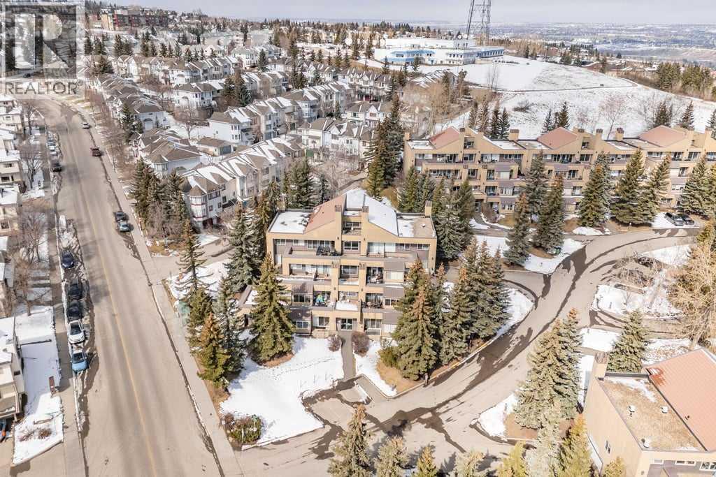 4, 101 Village Heights SW