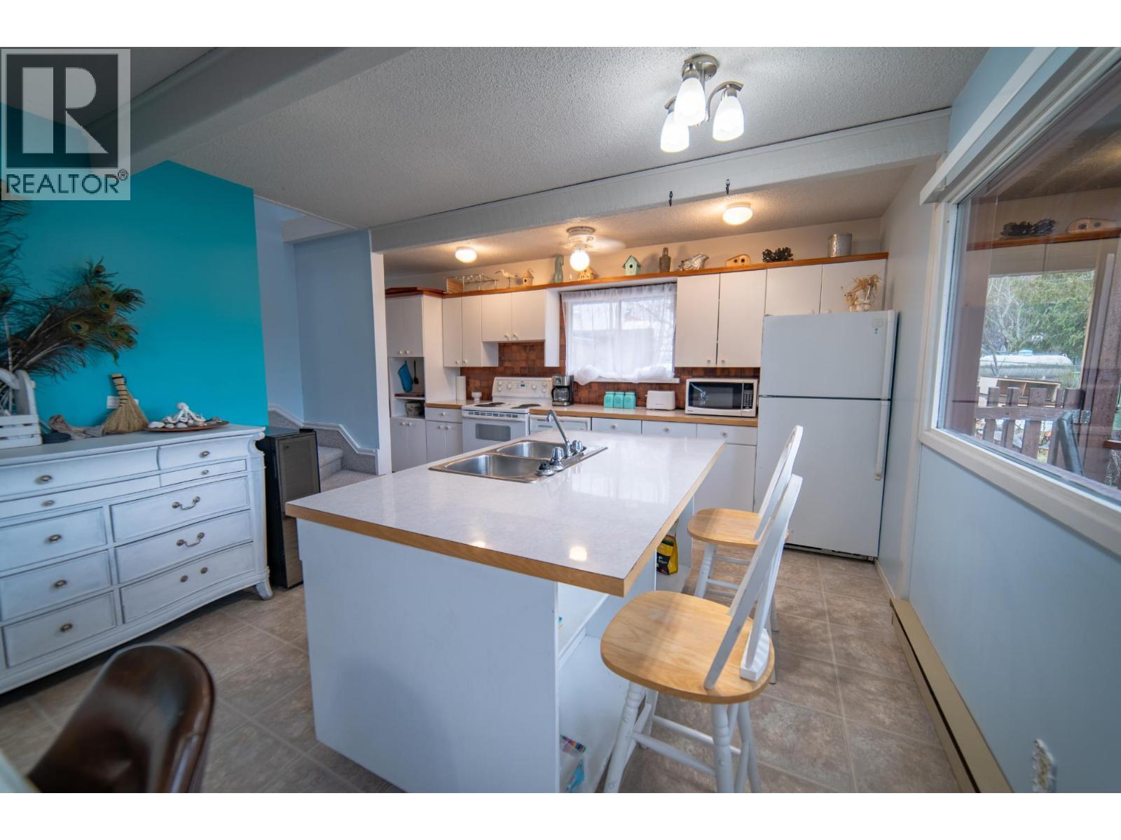 309 FOWLER Street - 10