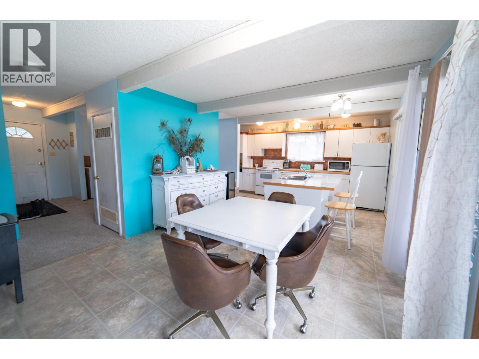 309 FOWLER Street - 9