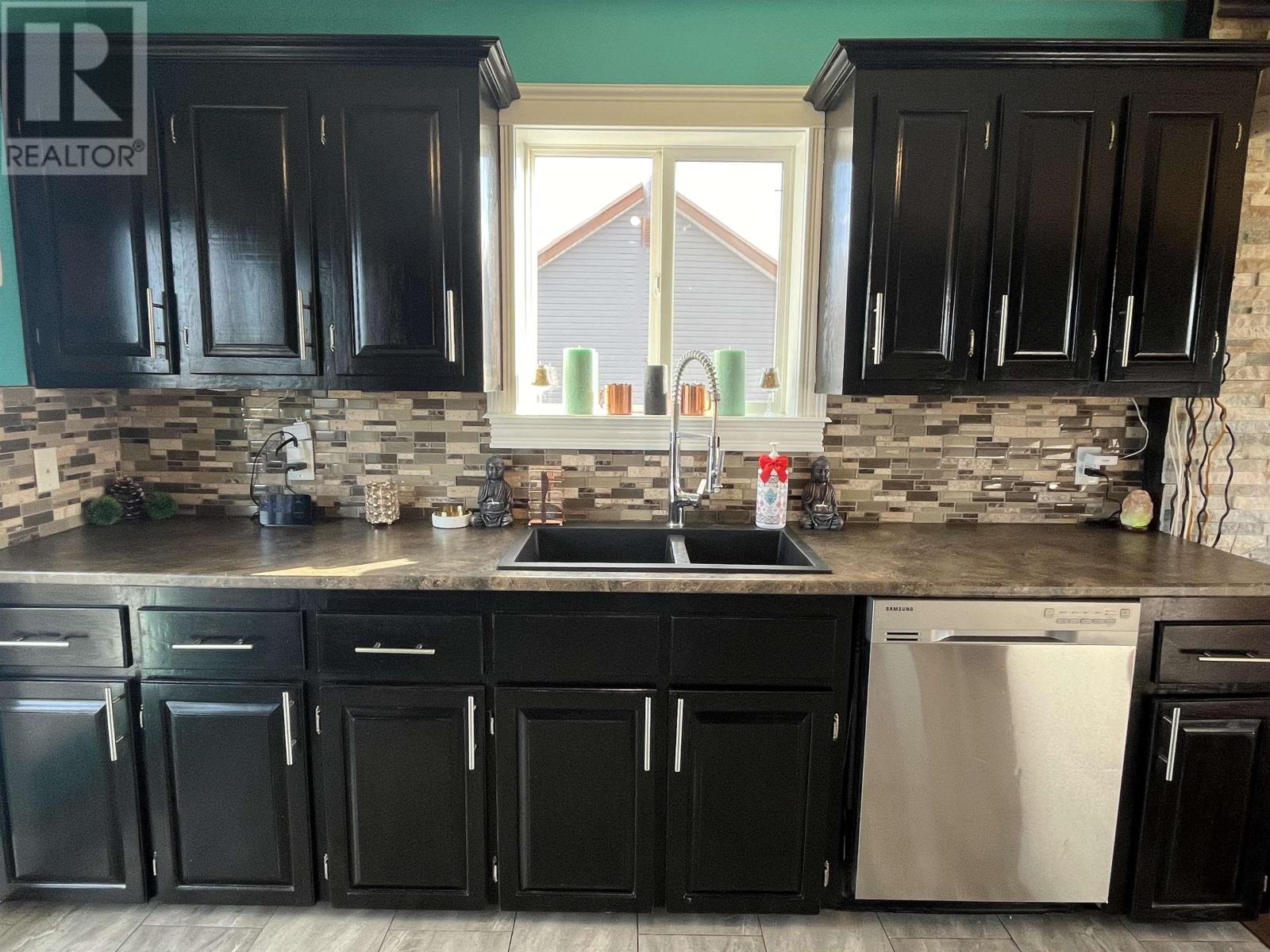 Property 16 of 30 of 1853 Fourchu Road