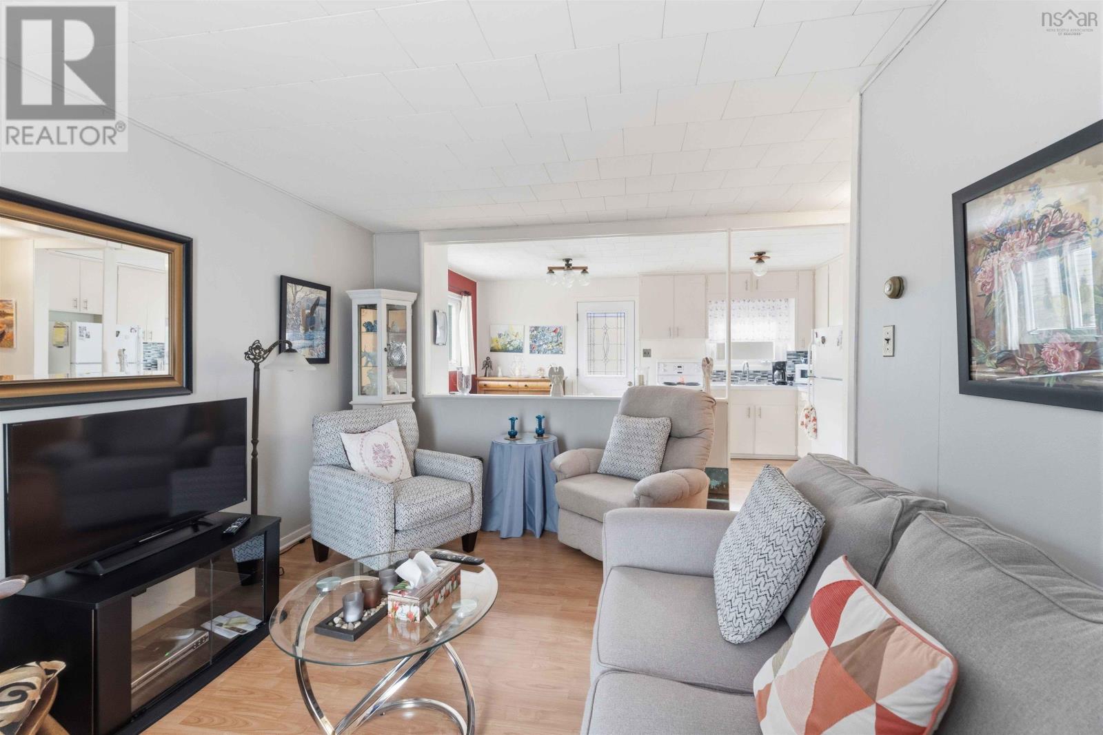 Property 4 of 21 of 3 Inglewood Avenue