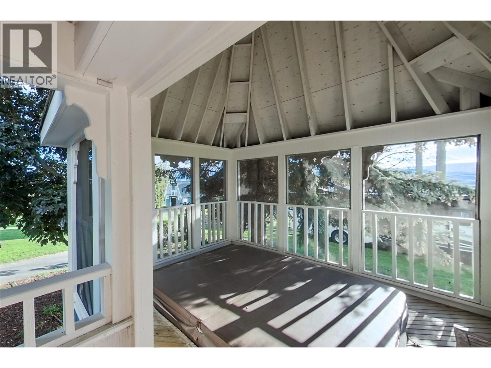  6926 Rugg Road, Vernon