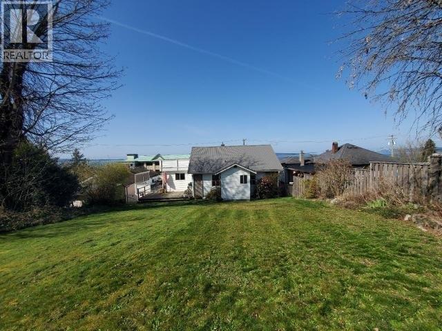 4516 MARINE AVE - 4