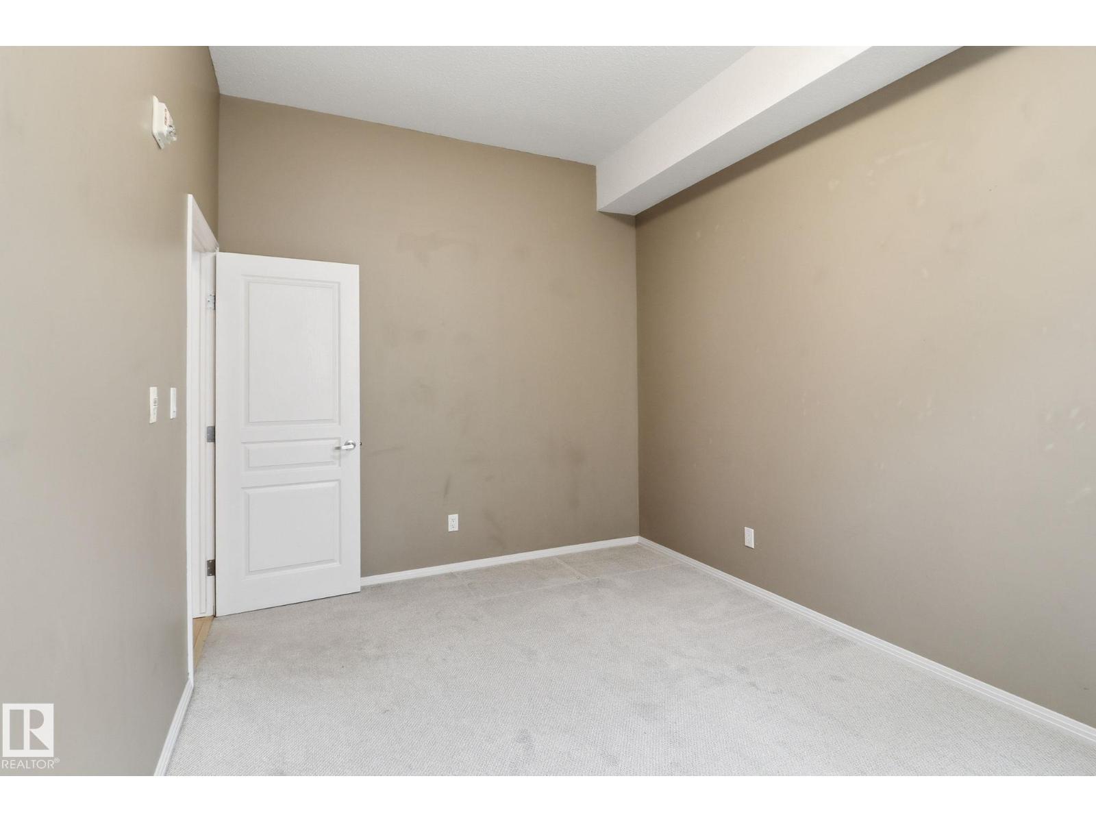 #330 10531 117 ST NW, Edmonton