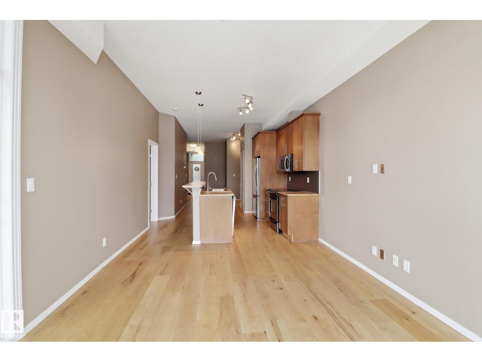 #330 10531 117 ST NW, Edmonton