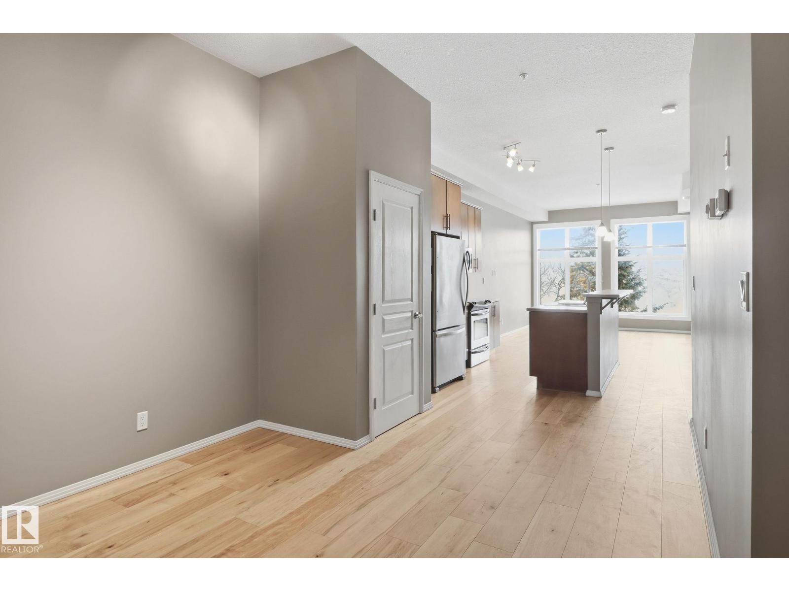 #330 10531 117 ST NW, Edmonton