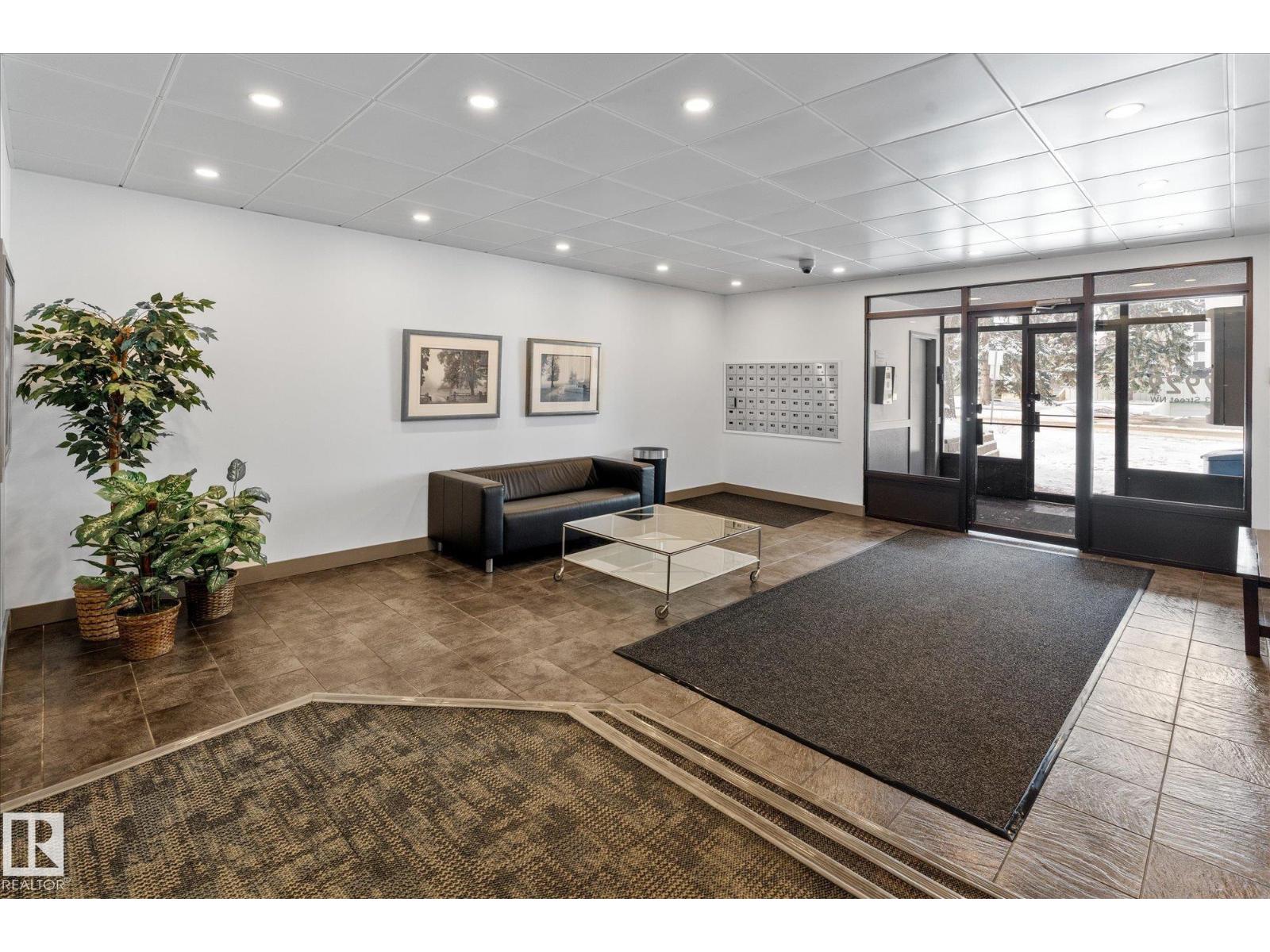 #506 9929 113 ST NW, Edmonton