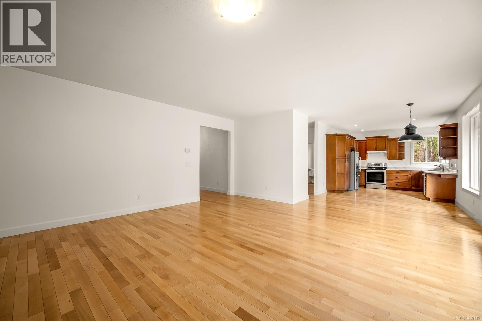 176 Webb Rd, Courtenay