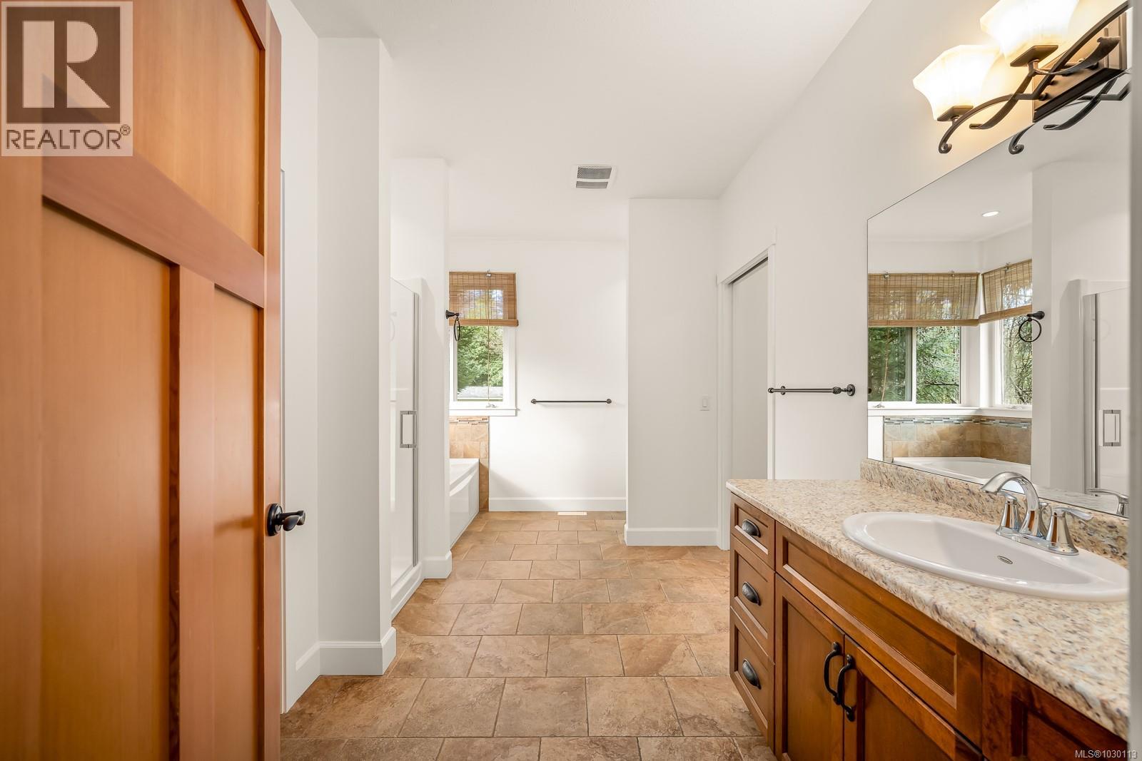 176 Webb Rd, Courtenay