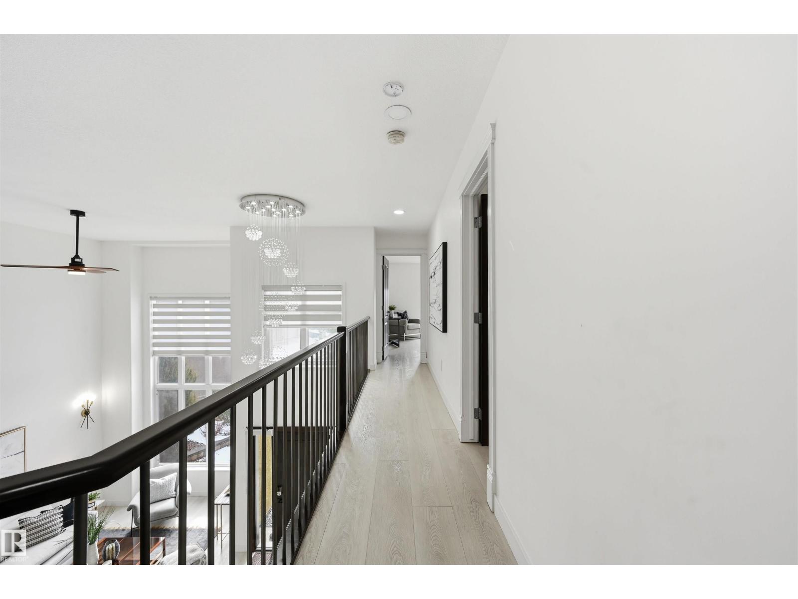 926 THOMPSON PL NW, Edmonton