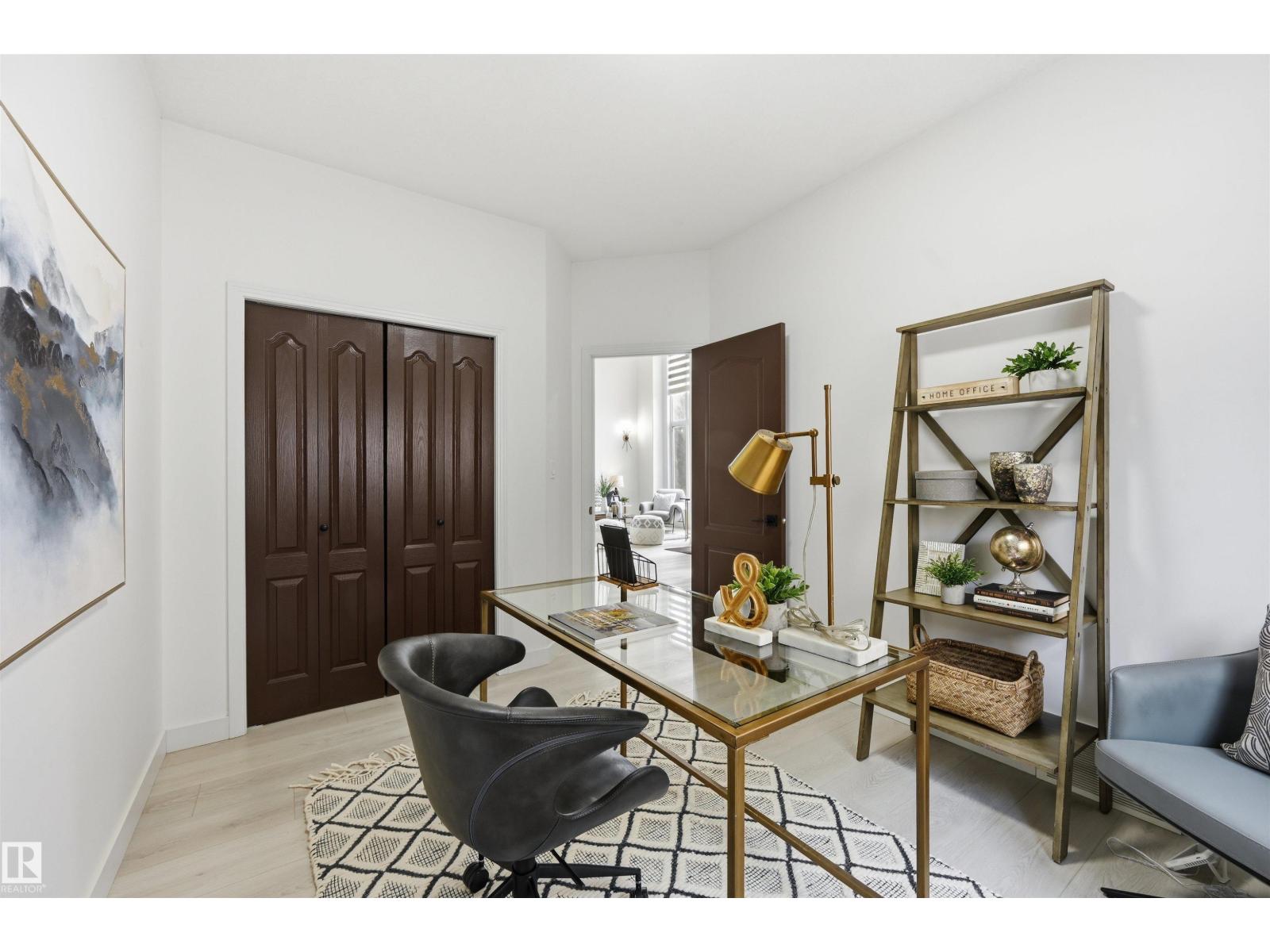 926 THOMPSON PL NW, Edmonton