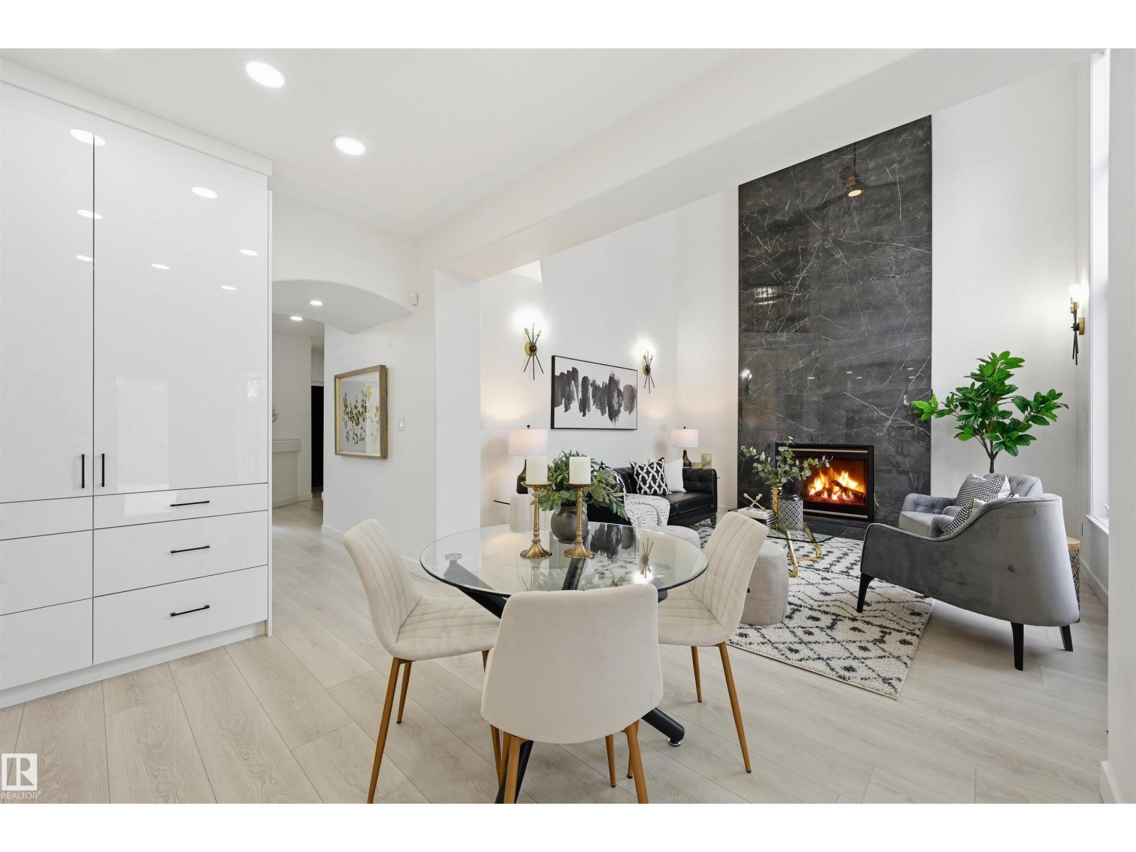 926 THOMPSON PL NW, Edmonton