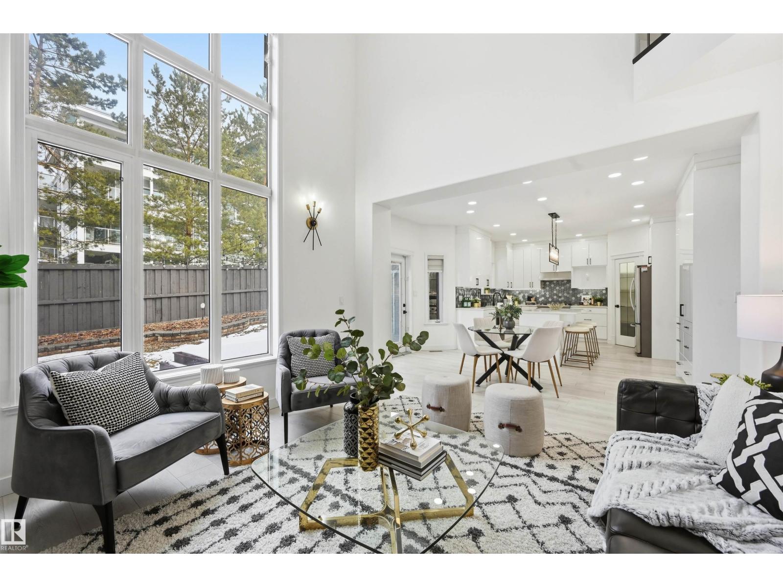 926 THOMPSON PL NW, Edmonton