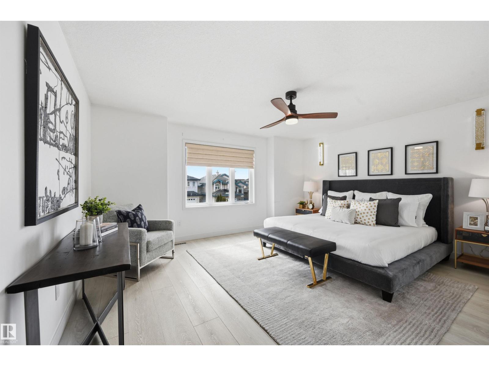 926 THOMPSON PL NW, Edmonton