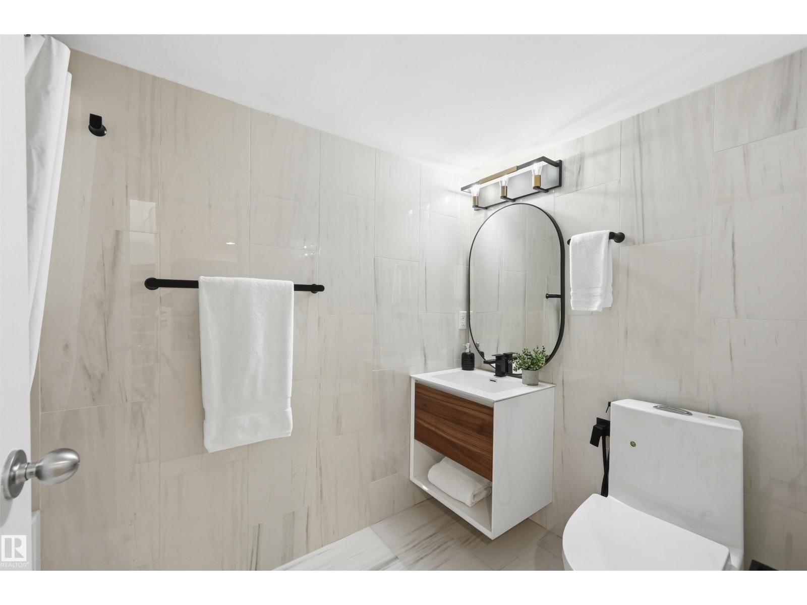 926 THOMPSON PL NW, Edmonton