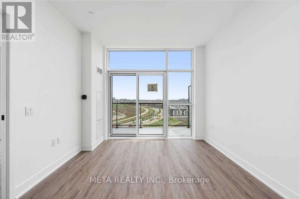 #1013 50 GEORGE BUTCHART DRIVE - 21
